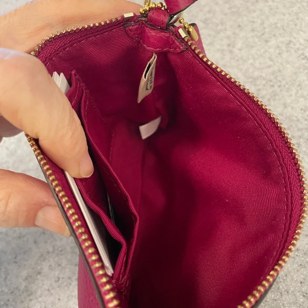 Coach Fuchsia‎ Wristlet with Shearling Accent EUC - Picture 8 of 8